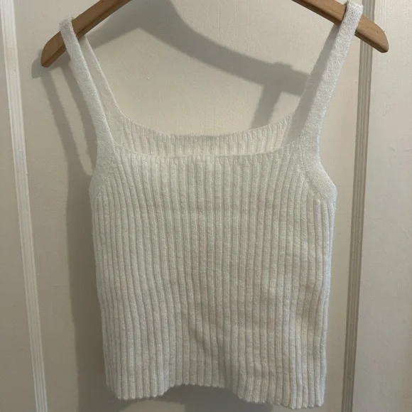White Ribbed Knit Tank Top - Picture 3 of 3
